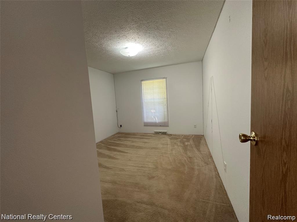 8049 McKinley Road Algonac, MI 48001 - Photo 15 of 23 Gallery Image 15