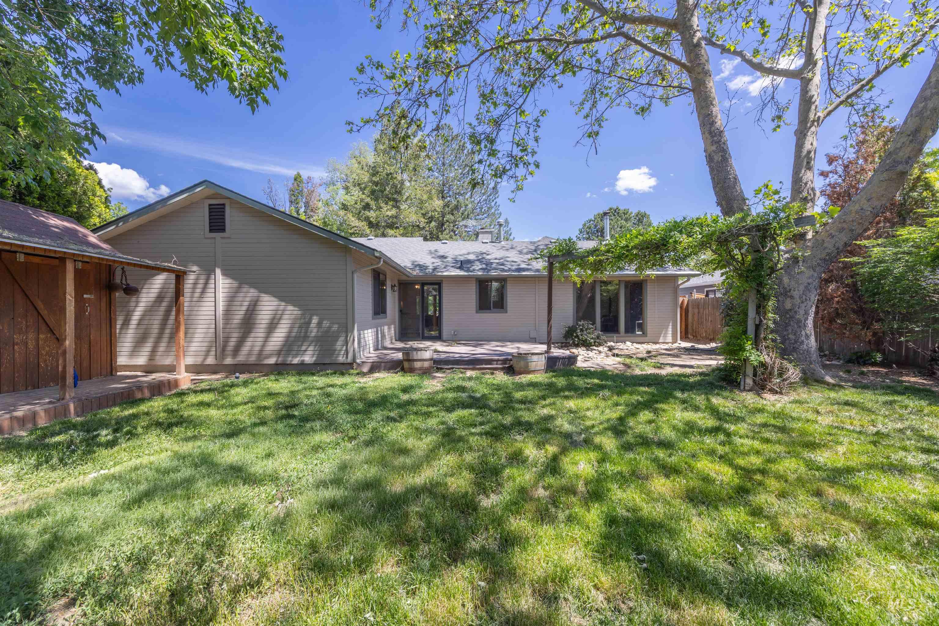 2141 North Currant Place Boise, ID 83704 - Photo 20 of 27