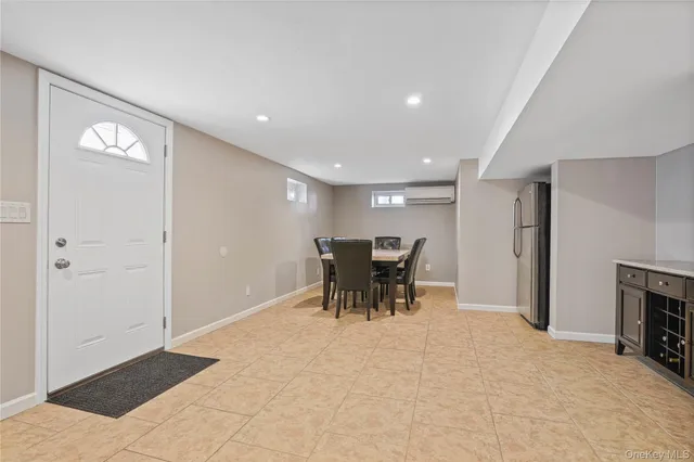 $979,999 | 91-03 156th Avenue | Rockwood Park