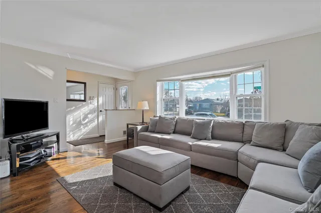 $979,999 | 91-03 156th Avenue | Rockwood Park