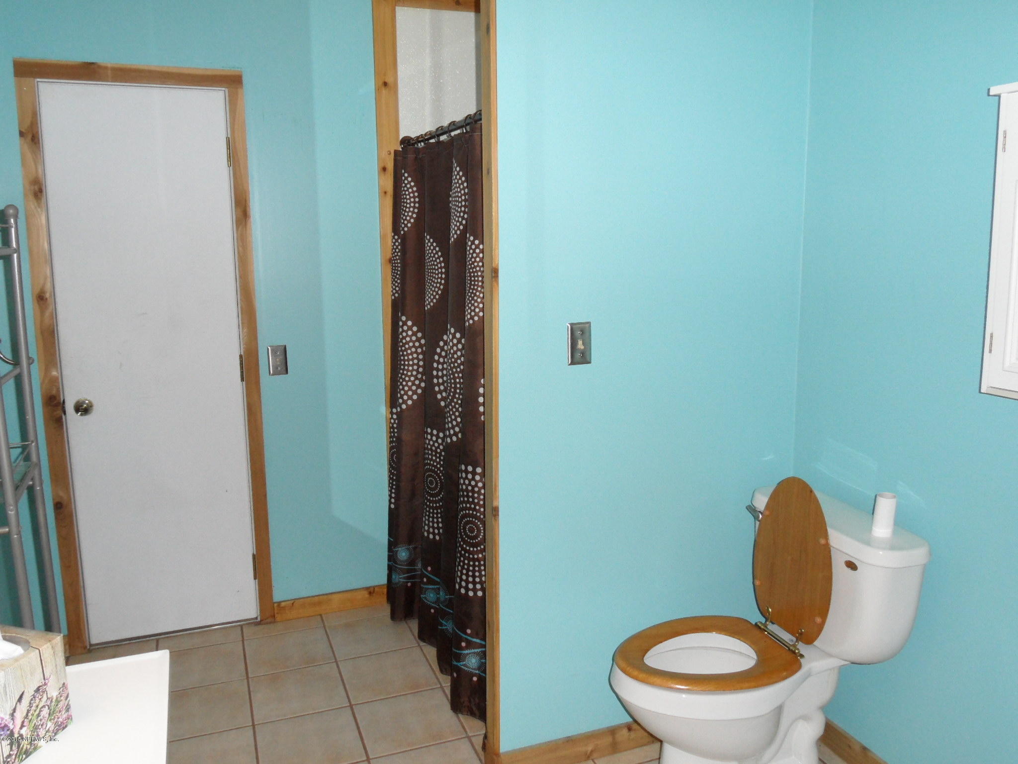 2873 Eagle Point Road Middleburg, FL 32068 - Photo 34 of 50 In-law full bath downstairs