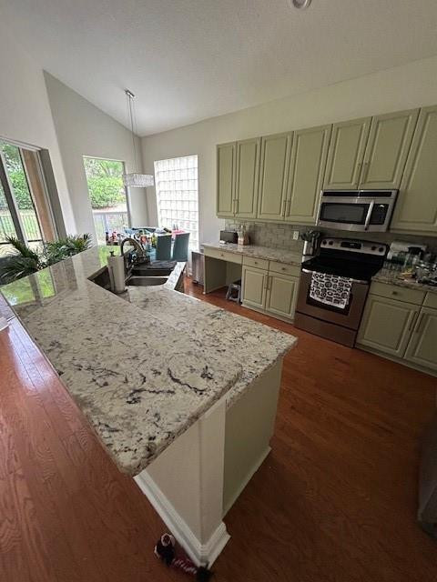 7233 Northwest 116th Way Parkland, FL 33076 - Photo 9 of 24 Photo 9