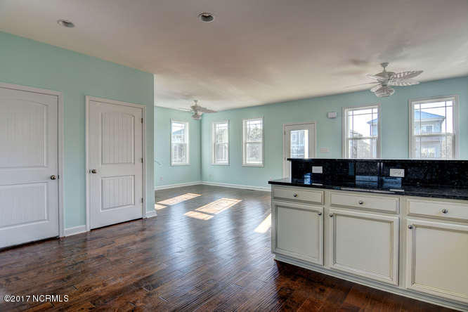 122 Atkinson Road Surf City, NC 28445 - Photo 11 of 51 122 Atkinson Rd Surf City NC-small-011-5