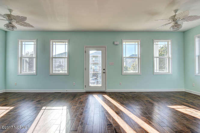 122 Atkinson Road Surf City, NC 28445 - Photo 13 of 51 122 Atkinson Rd Surf City NC-small-013-2