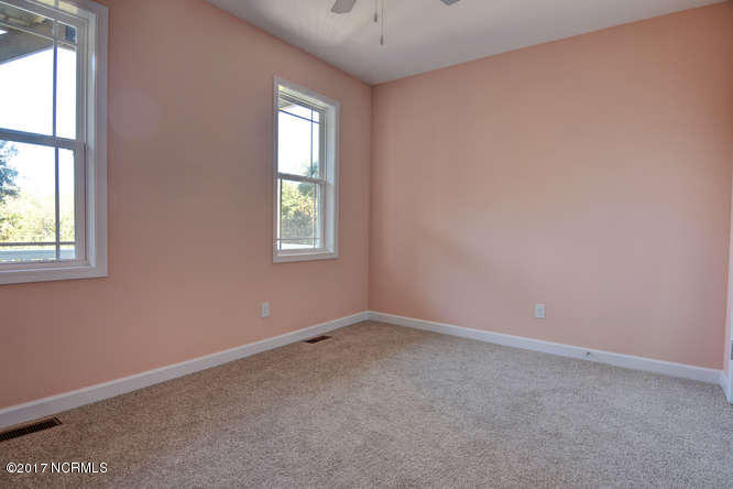 122 Atkinson Road Surf City, NC 28445 - Photo 14 of 51 122 Atkinson Rd Surf City NC-small-014-1