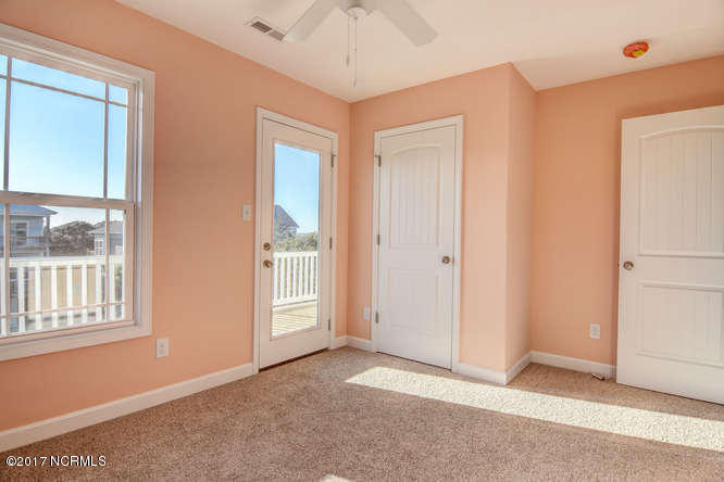 122 Atkinson Road Surf City, NC 28445 - Photo 31 of 51 122 Atkinson Rd Surf City NC-small-031-4
