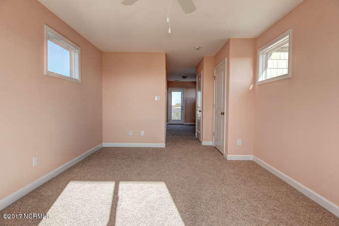 122 Atkinson Road Surf City, NC 28445 - Photo 33 of 51 122 Atkinson Rd Surf City NC-small-033-4