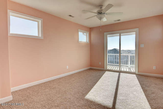 122 Atkinson Road Surf City, NC 28445 - Photo 34 of 51 122 Atkinson Rd Surf City NC-small-034-7