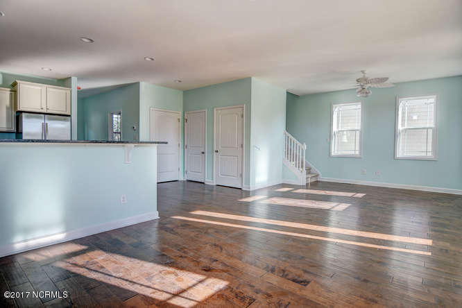 122 Atkinson Road Surf City, NC 28445 - Photo 5 of 51 122 Atkinson Rd Surf City NC-small-005-4