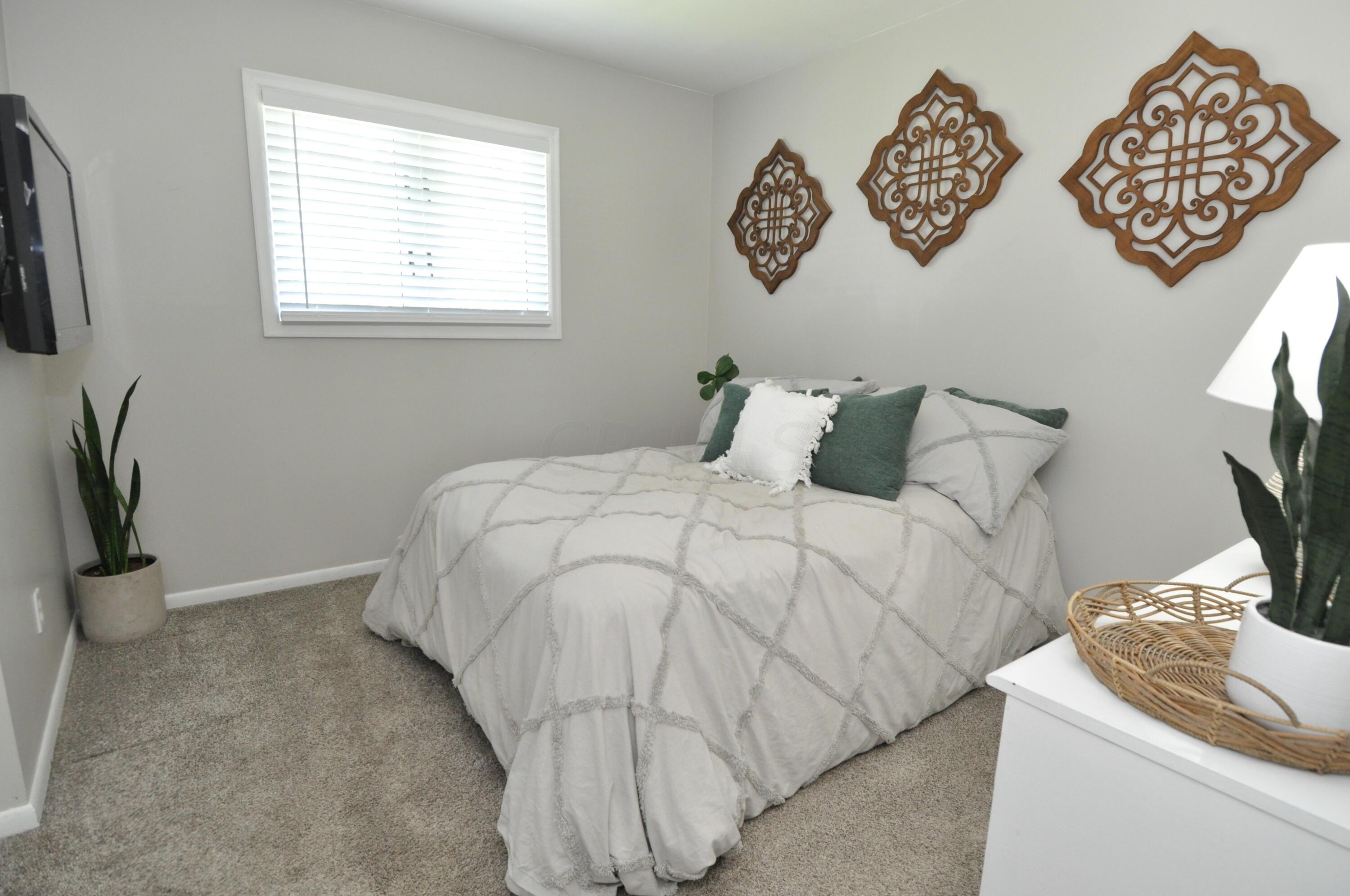 1470 Demorest Road Columbus, OH 43228 - Photo 25 of 51 DSC_0912