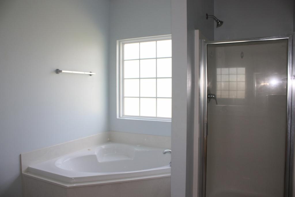 276 Westbrooke Road Summerville, SC 29486 - Photo 15 of 32 master bath2