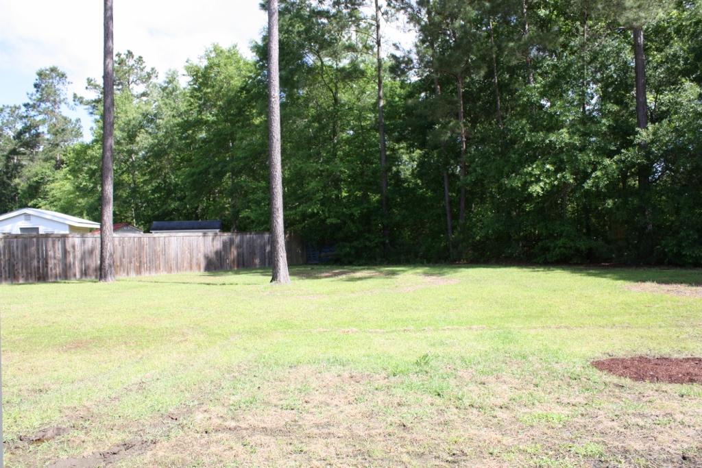 276 Westbrooke Road Summerville, SC 29486 - Photo 32 of 32 yard
