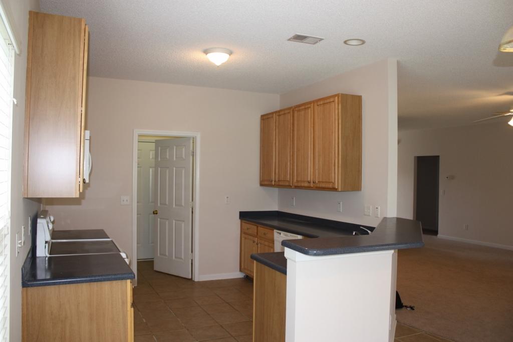 276 Westbrooke Road Summerville, SC 29486 - Photo 10 of 32 kitchen 3