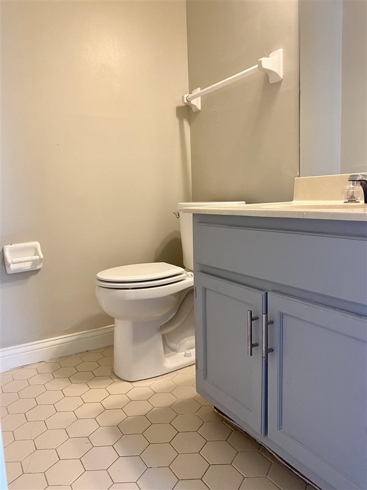 214 South Walnut Bend Road Memphis, TN 38018 - Photo 8 of 24 Located downstairs.