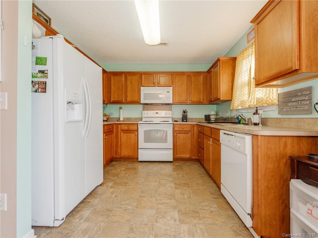 913 River Trail Road Lowell, NC 28098 - Photo 6 of 18 Gallery Image 6