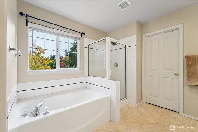 $4,800 | 10185 224th Avenue Northeast, Redmond, WA 98053