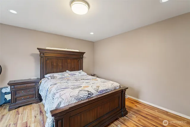 $4,800 | 10185 224th Avenue Northeast, Redmond, WA 98053