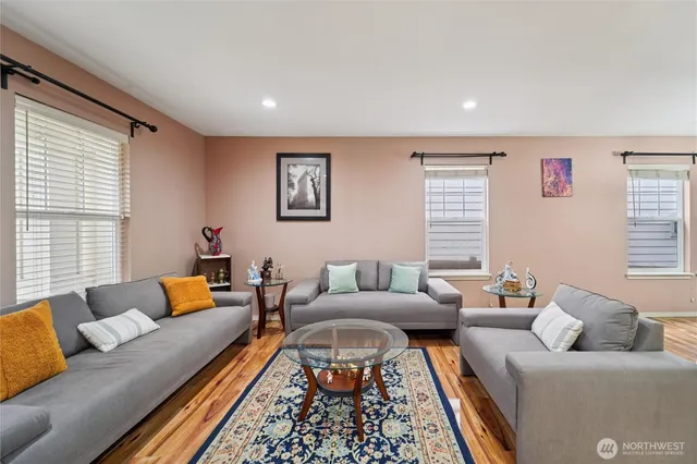 $4,800 | 10185 224th Avenue Northeast, Redmond, WA 98053