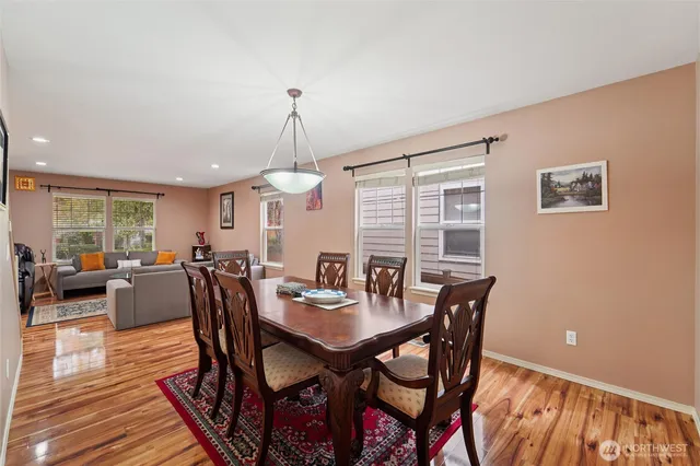 $4,800 | 10185 224th Avenue Northeast, Redmond, WA 98053