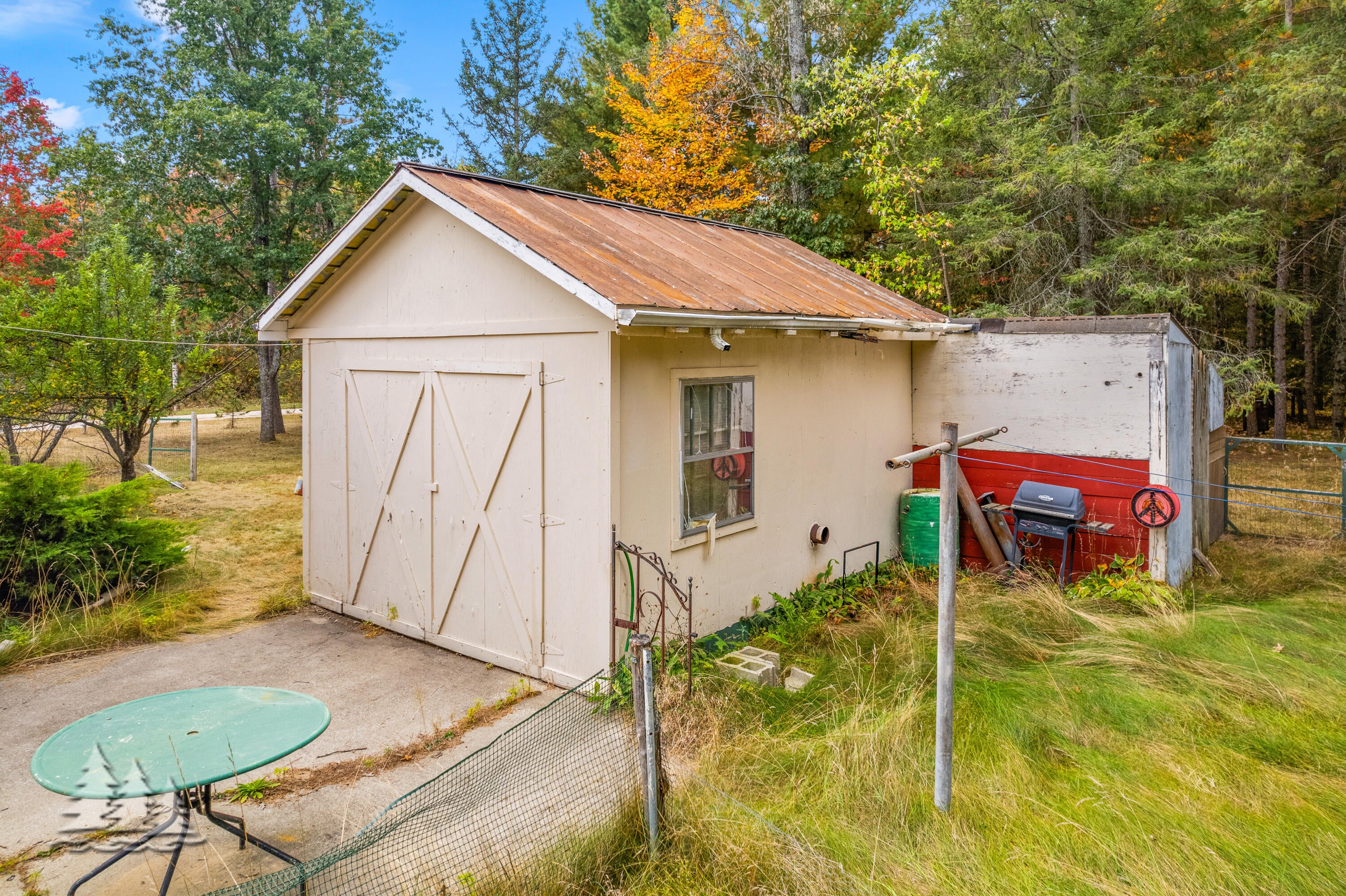 3610 Buttles Road Lewiston, MI 49756 - Photo 3 of 41 Gallery Image 3