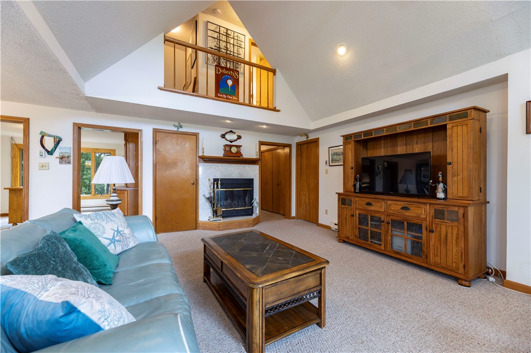 7 Wicklow Road Westerly, RI 02891 - Photo 13 of 33