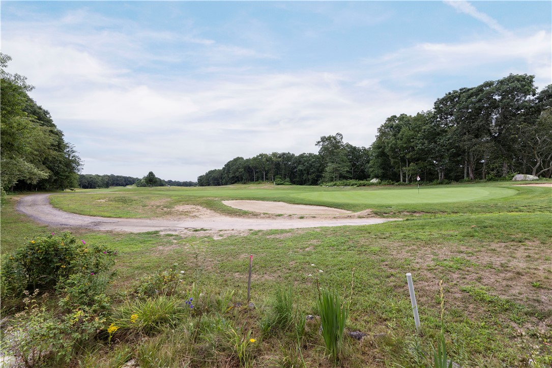 7 Wicklow Road Westerly, RI 02891 - Photo 21 of 33