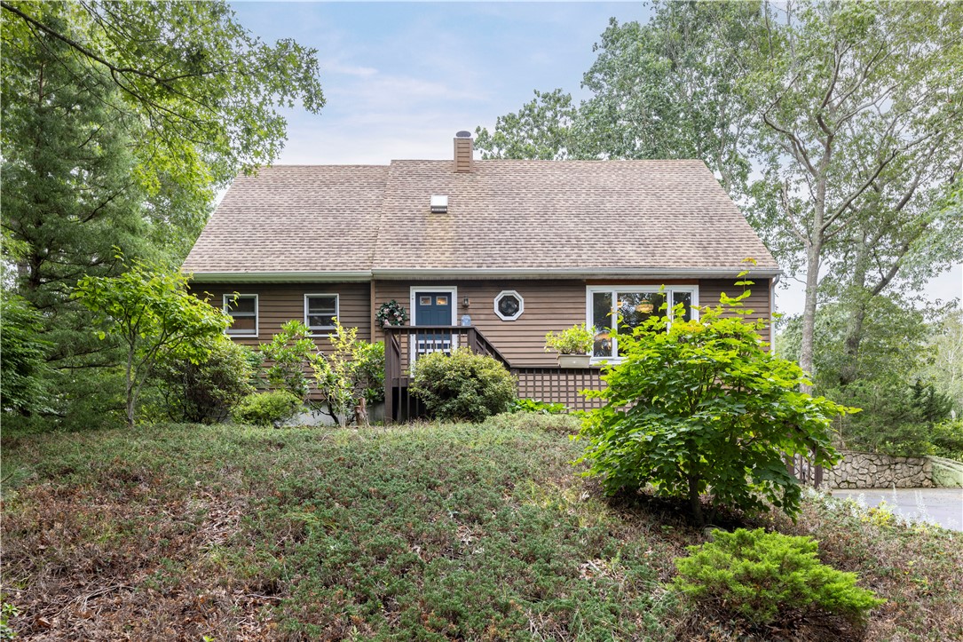 7 Wicklow Road Westerly, RI 02891 - Photo 3 of 33