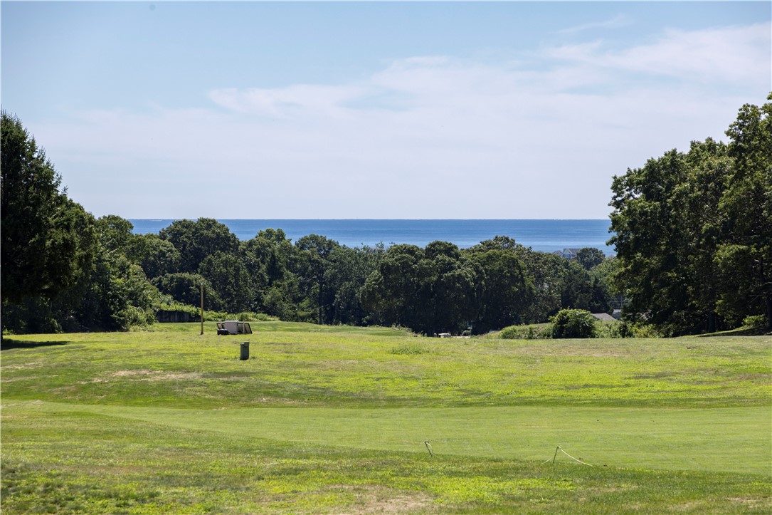 7 Wicklow Road Westerly, RI 02891 - Photo 4 of 33