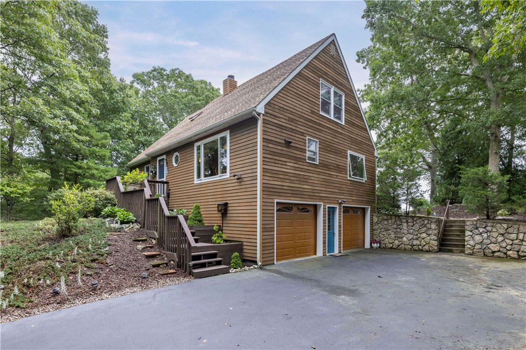 7 Wicklow Road Westerly, RI 02891 - Photo 6 of 33