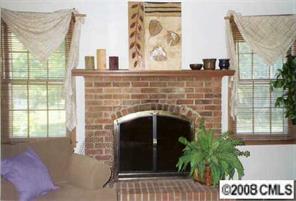 7526 Fox Hunt Road Charlotte, NC 28212 - Photo 4 of 7 Gallery Image 4