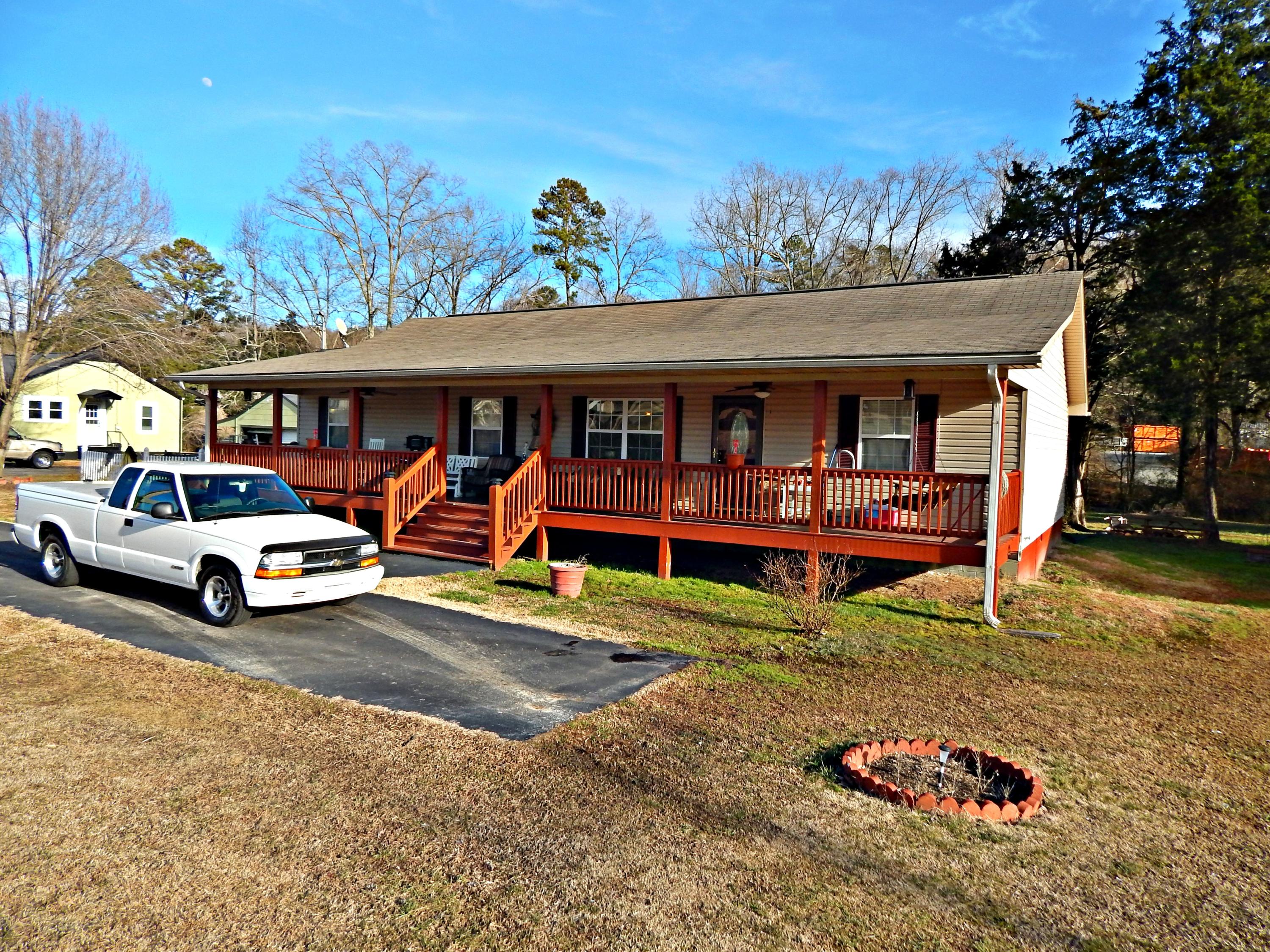 672 Gallaher Road Kingston, TN 37763 - Photo 1 of 19 3