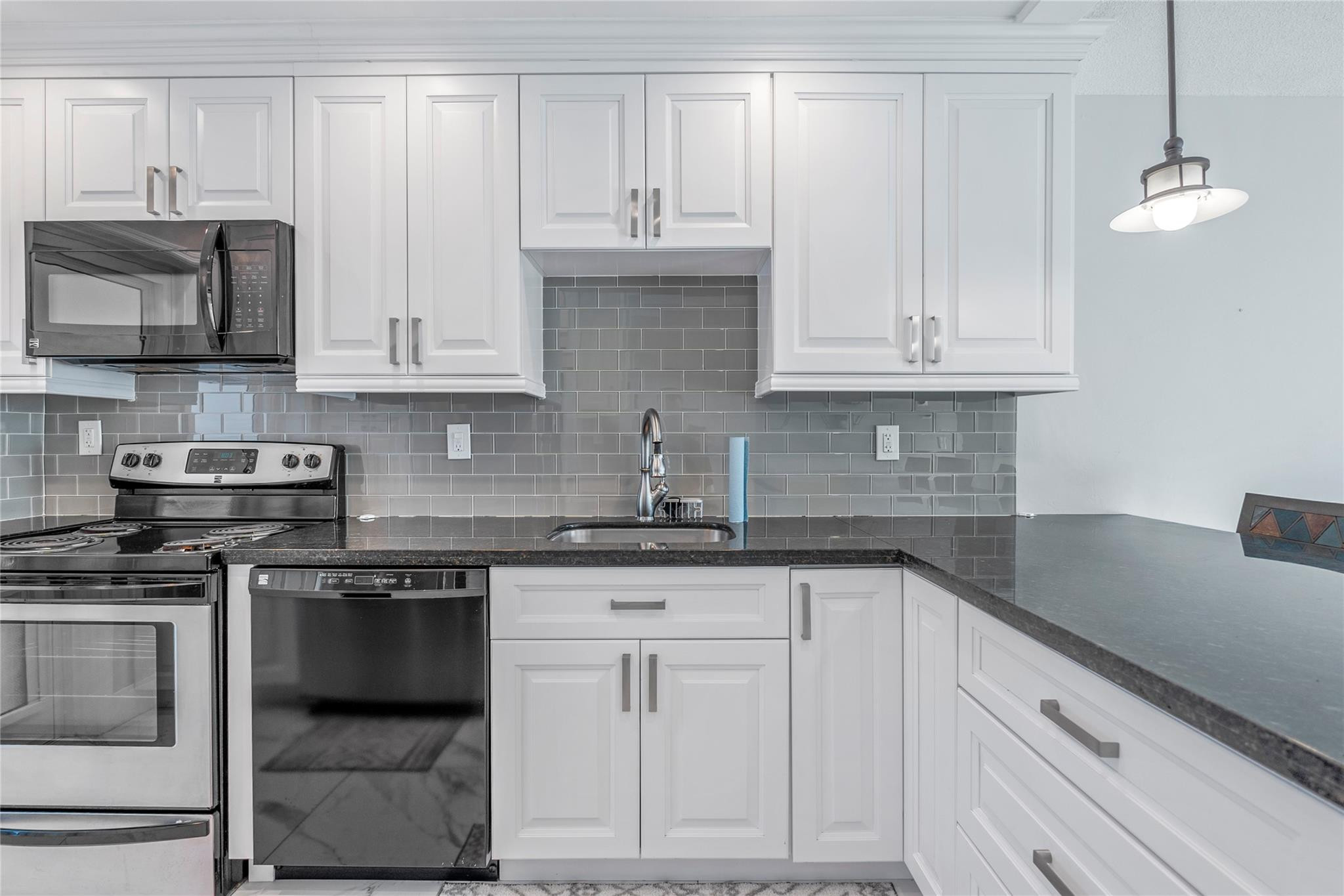 700 Pine Drive, Unit 308 Pompano Beach, FL 33060 - Photo 20 of 32 Photo 20