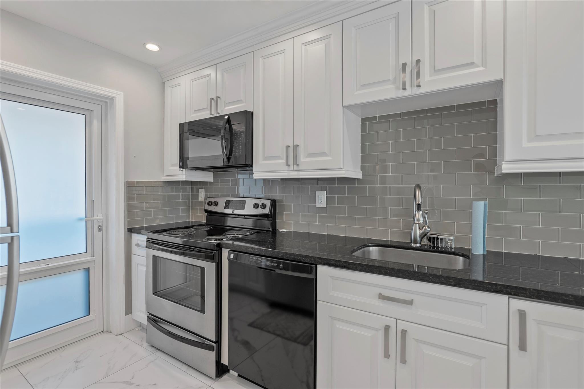 700 Pine Drive, Unit 308 Pompano Beach, FL 33060 - Photo 21 of 32 Photo 21