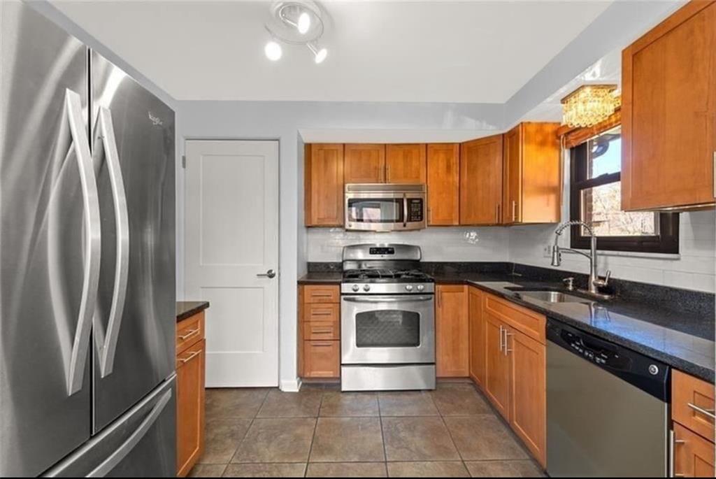 624 Fort Couch Road Pittsburgh, PA 15241 - Photo 6 of 12