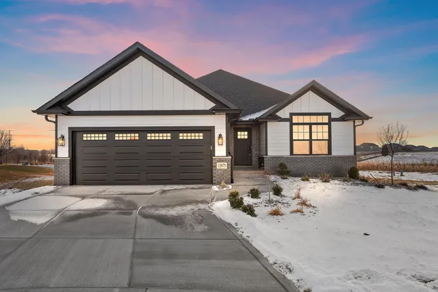 $549,900 | 13973 Blue Sky Drive, Dyer, IN 46311