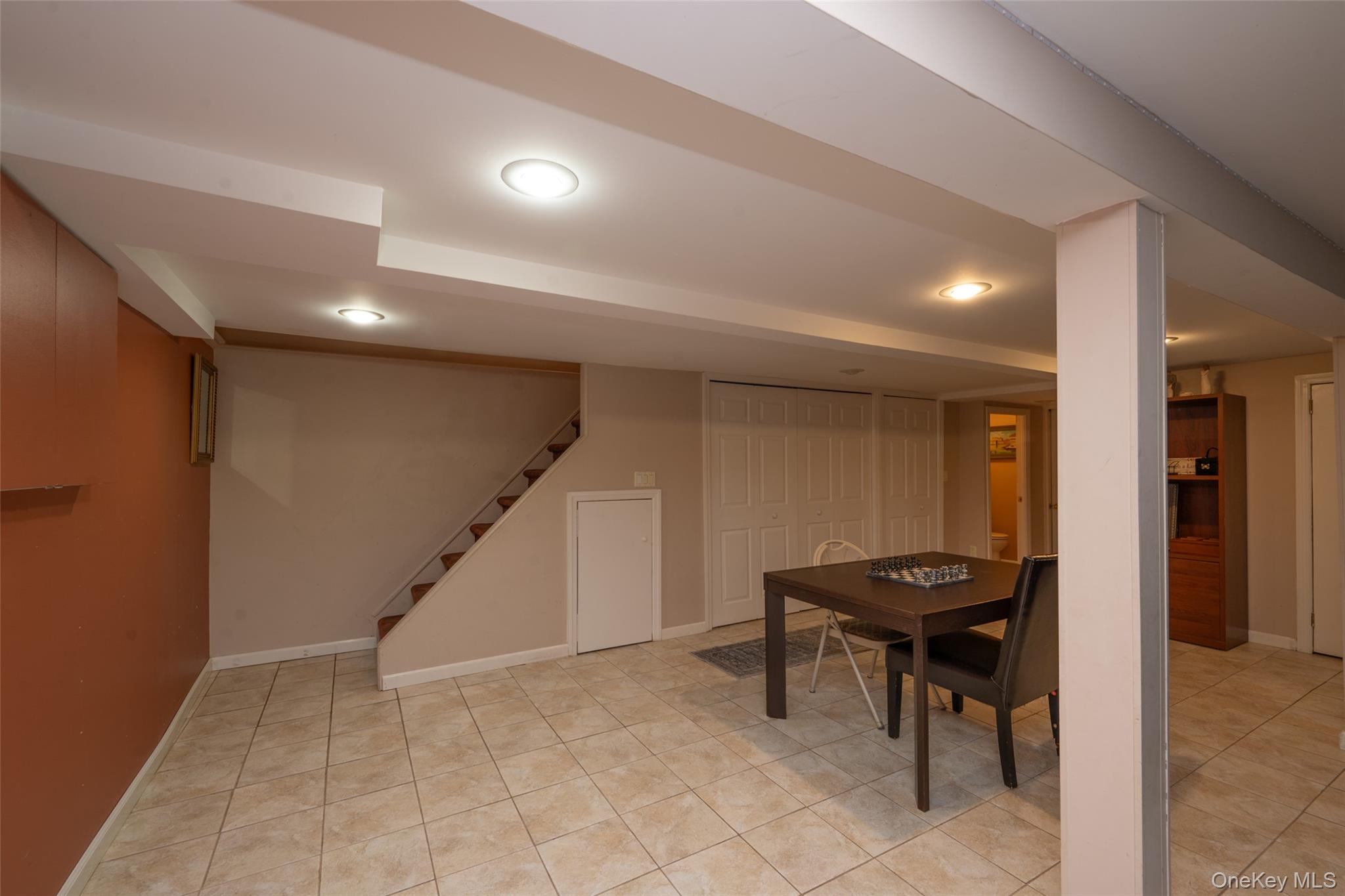 211 Gardner Avenue Jericho, NY 11753 - Photo 24 of 36 a view of a hallway with seating area