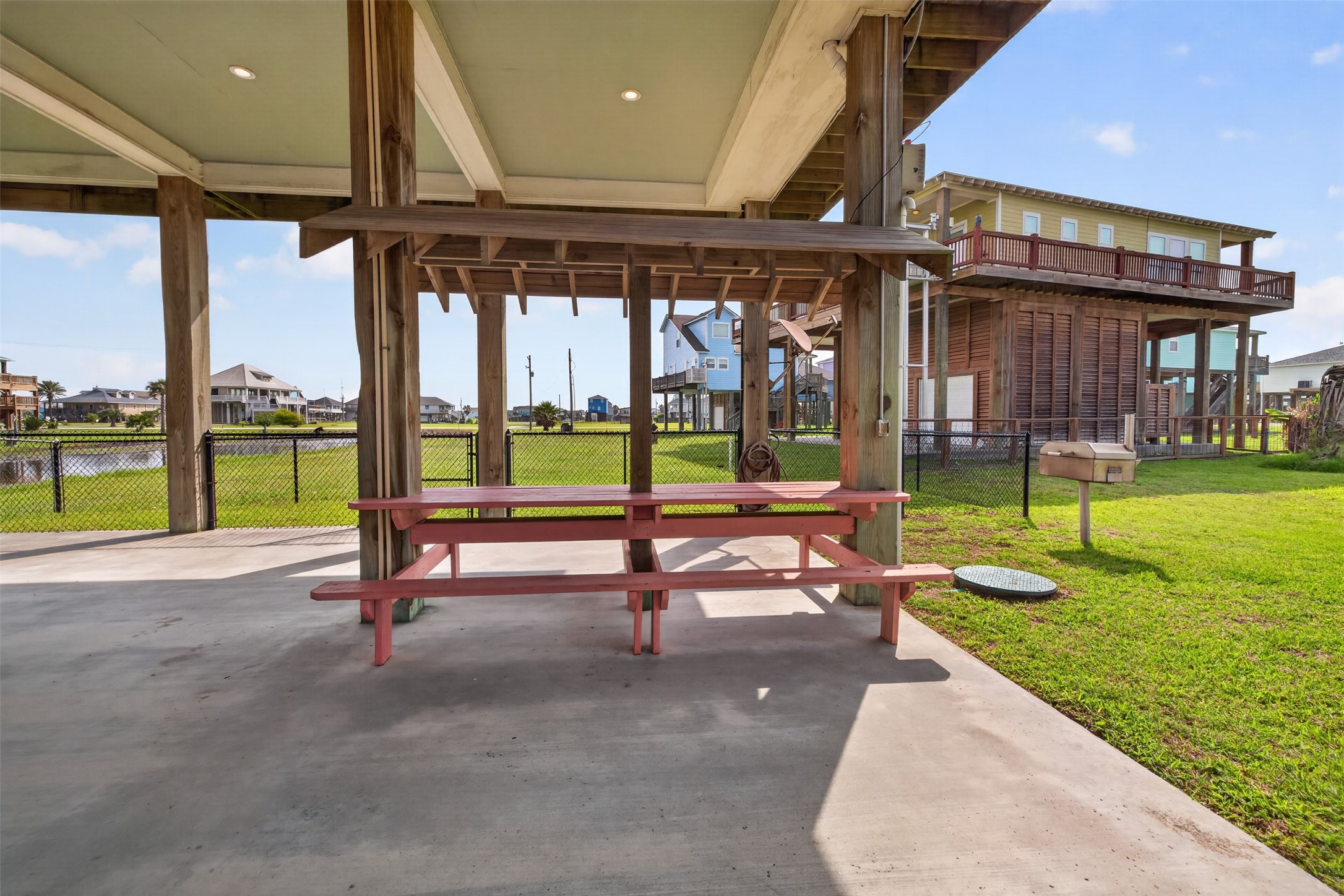 844 Eastview Crystal Beach, TX 77650 - Photo 34 of 41 Picnic Table Built-In
