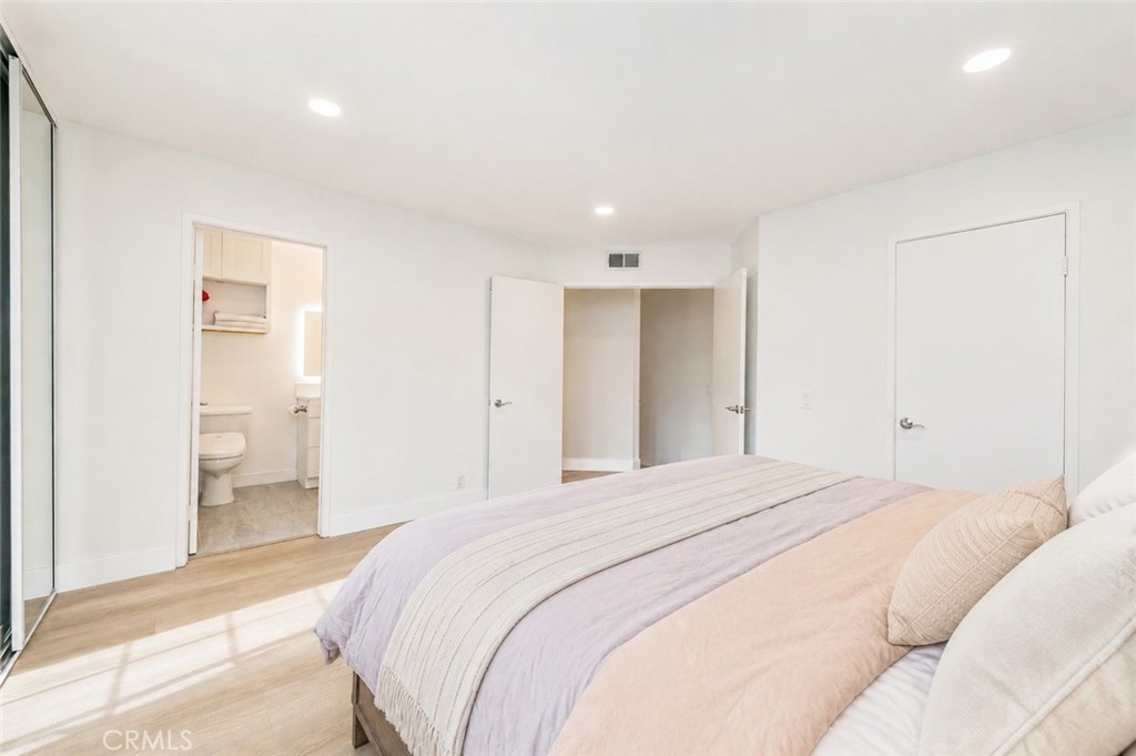 47 Fox, Unit 27 Irvine, CA 92614 - Photo 16 of 32