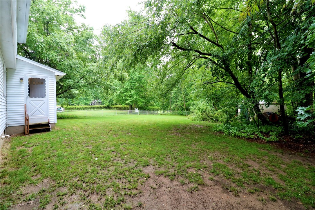 1096 Everwild View Webster, NY 14580 - Photo 43 of 46