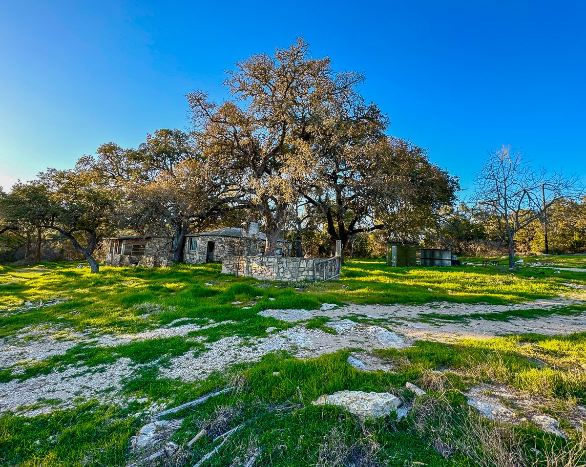 3600 Mt Sharp Road Wimberley, TX 78676 - Photo 20 of 28