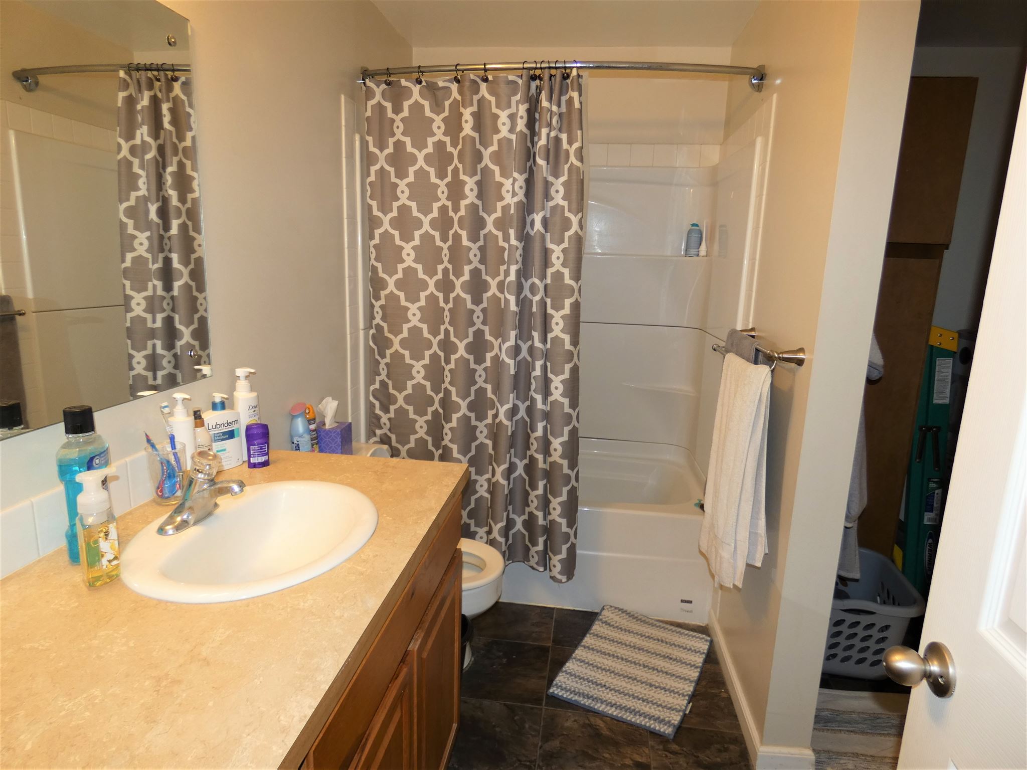 1722 3rd Street, Unit 1724 Cheney, WA 99004 - Photo 4 of 7 Gallery Image 4
