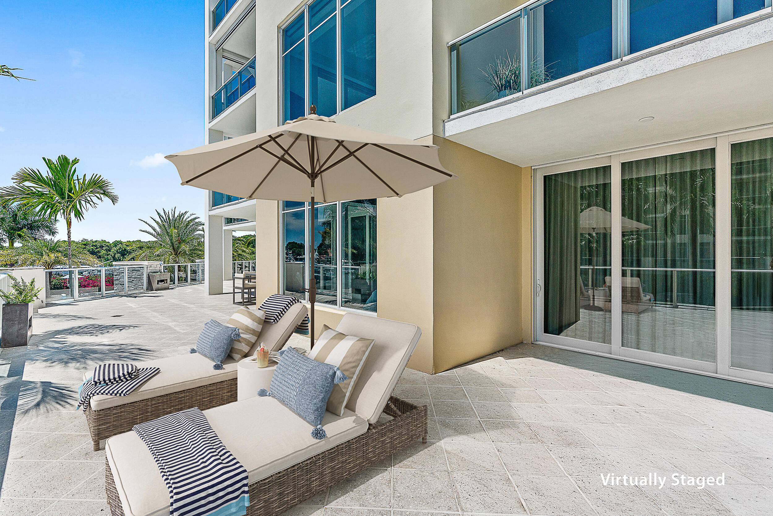 2720 Donald Ross Road, Unit 203 Palm Beach Gardens, FL 33410 - Photo 34 of 35 a view of backyard of the house