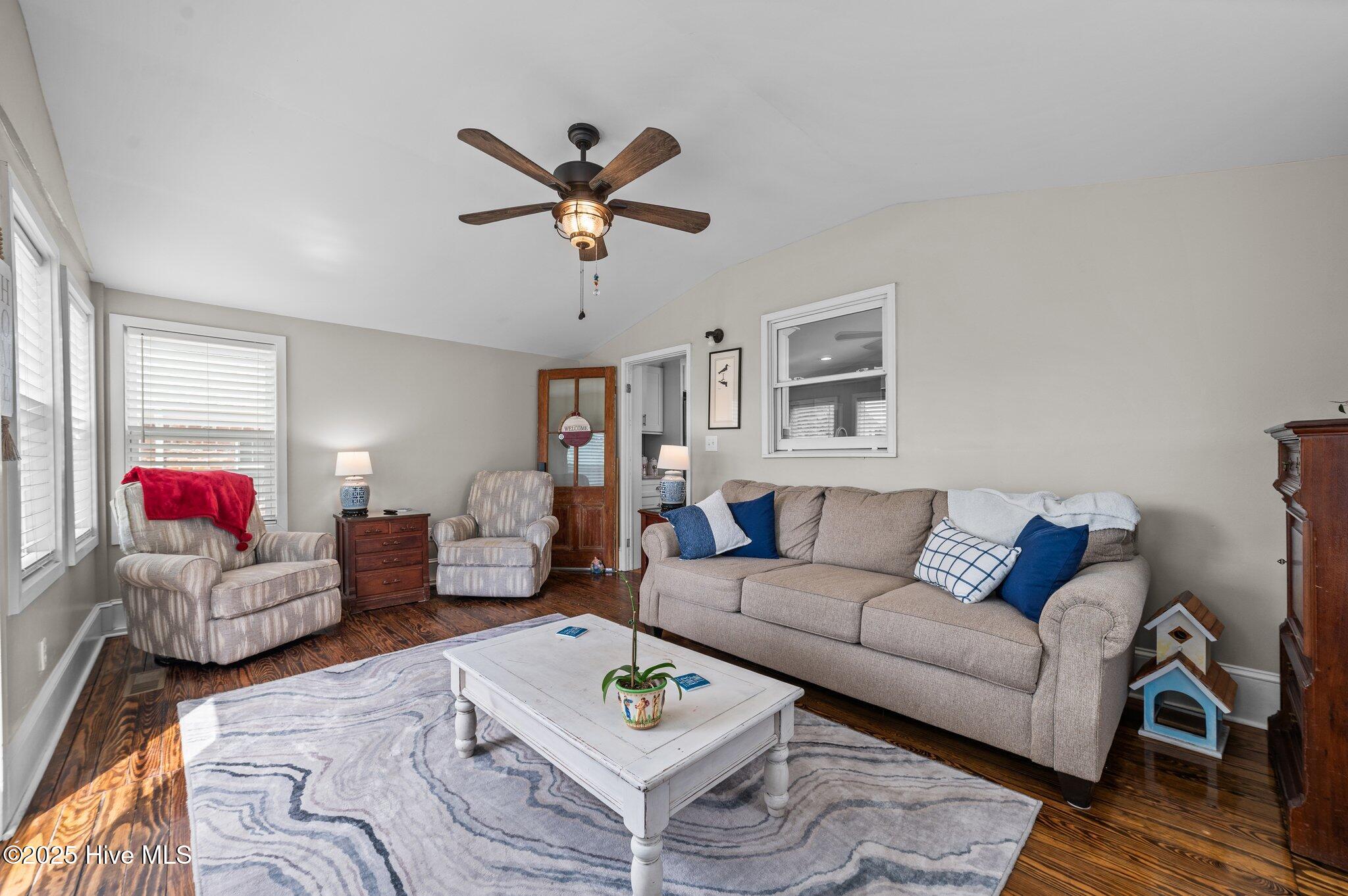 423 East Main Street Washington, NC 27889 - Photo 16 of 51 3B7C298C-9F91-45EA-9EF0-3D483109431B