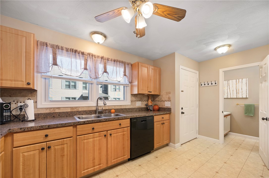 1603 Plainfield Pike, Unit A11 Johnston, RI 02919 - Photo 6 of 25