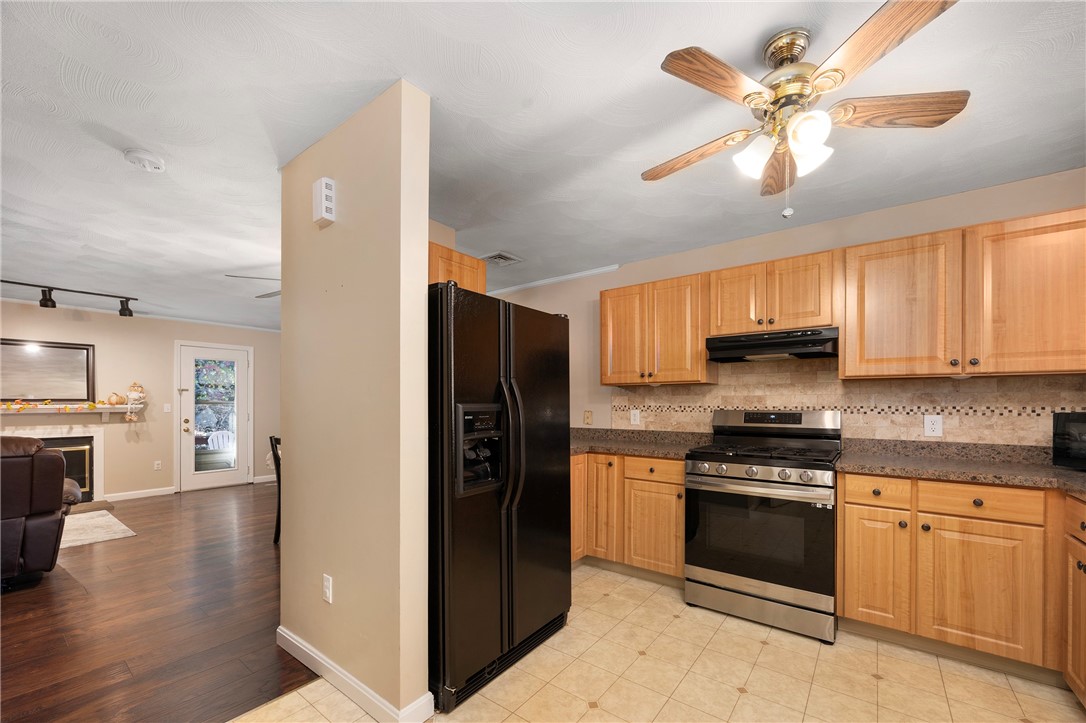 1603 Plainfield Pike, Unit A11 Johnston, RI 02919 - Photo 8 of 25