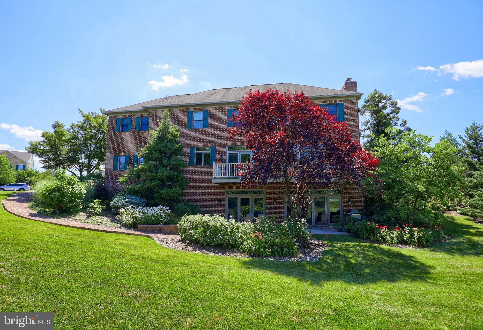 2804 Dewberry Road York, PA 17404 - Photo 3 of 62 Gallery Image 3