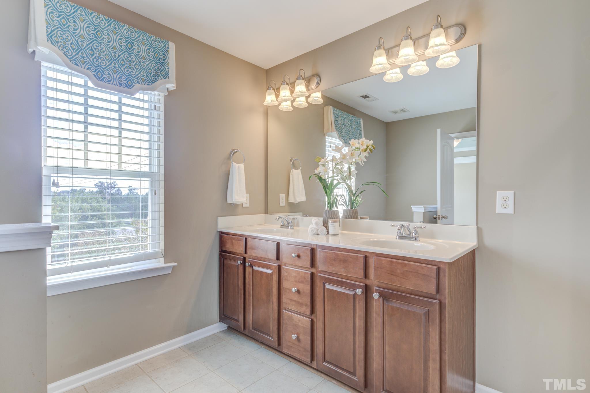 740 Hunters Ridge Drive Fuquay-Varina, NC 27526 - Photo 17 of 30 Gallery Image 17