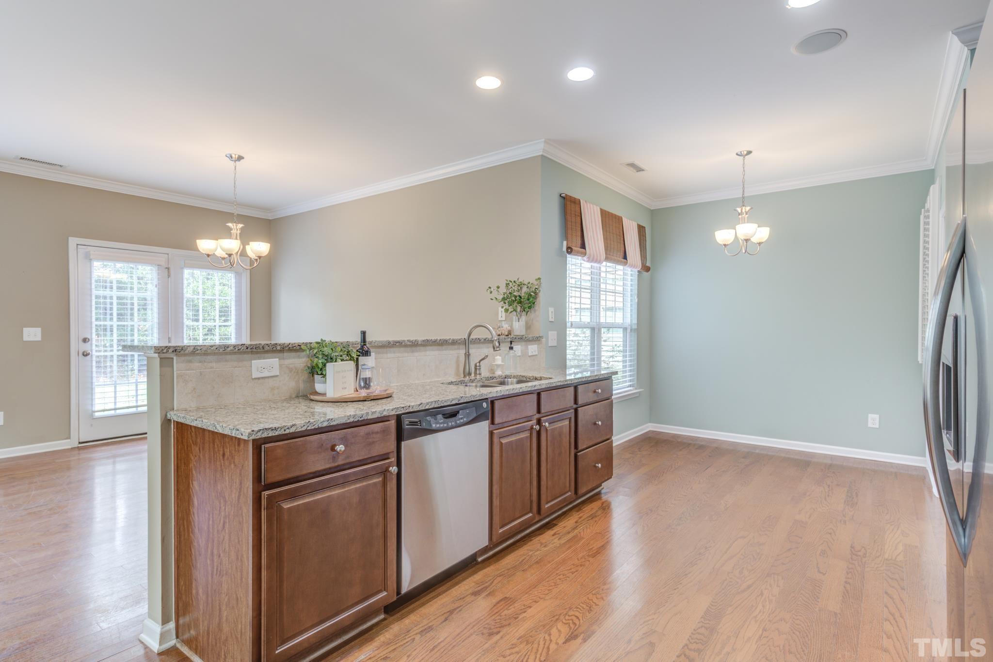 740 Hunters Ridge Drive Fuquay-Varina, NC 27526 - Photo 6 of 30 Gallery Image 6