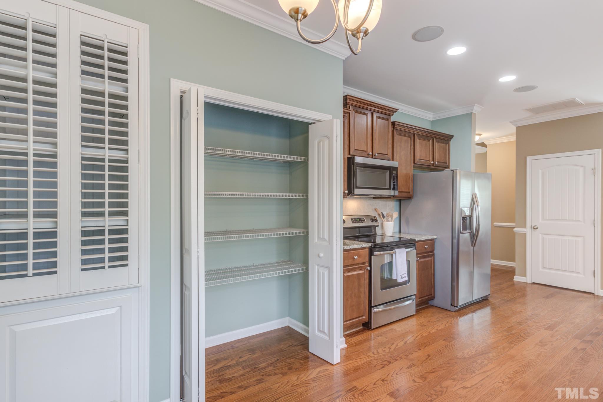 740 Hunters Ridge Drive Fuquay-Varina, NC 27526 - Photo 8 of 30 Gallery Image 8