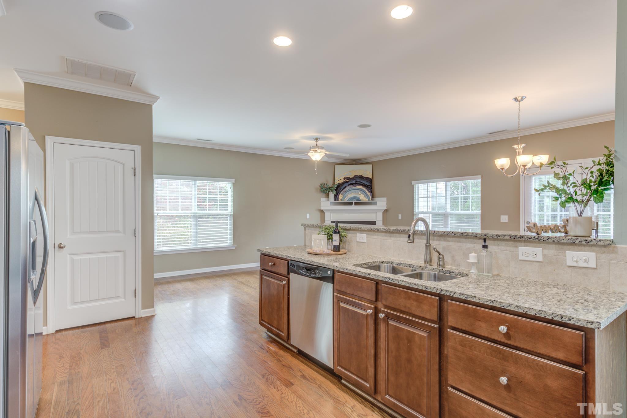 740 Hunters Ridge Drive Fuquay-Varina, NC 27526 - Photo 9 of 30 Gallery Image 9